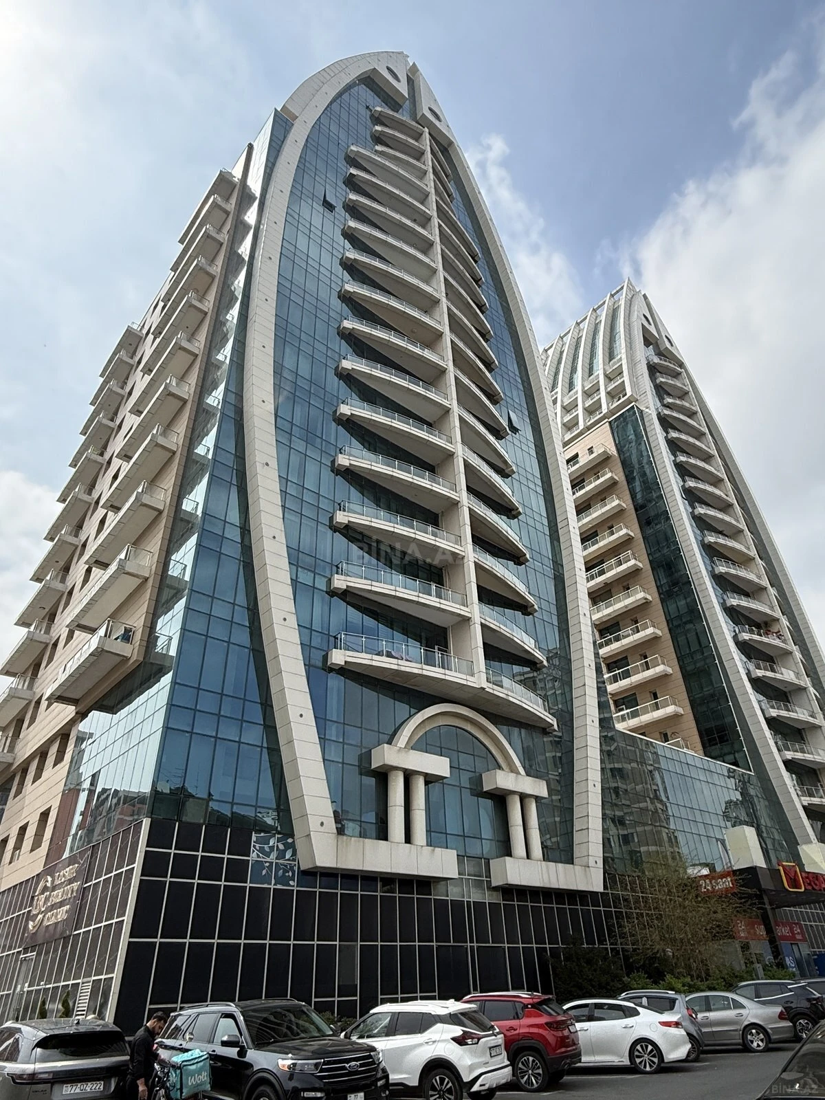 Kirayə verilir 4 otaqlı ofis 114 m²
