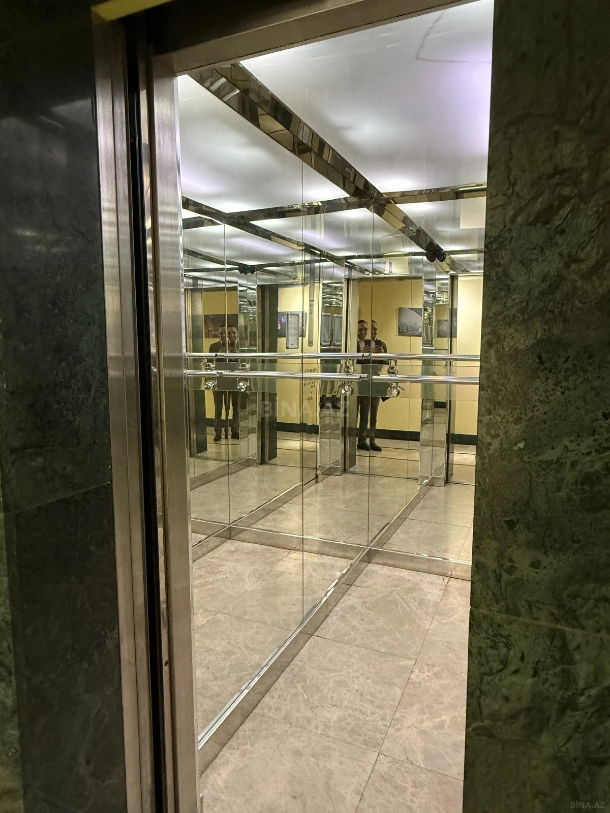 Kirayə verilir 4 otaqlı ofis 114 m²