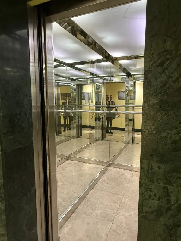 Kirayə verilir 4 otaqlı ofis 114 m²