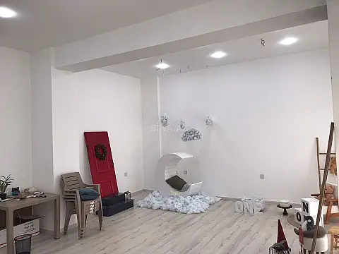 Satılır obyekt 57 m²