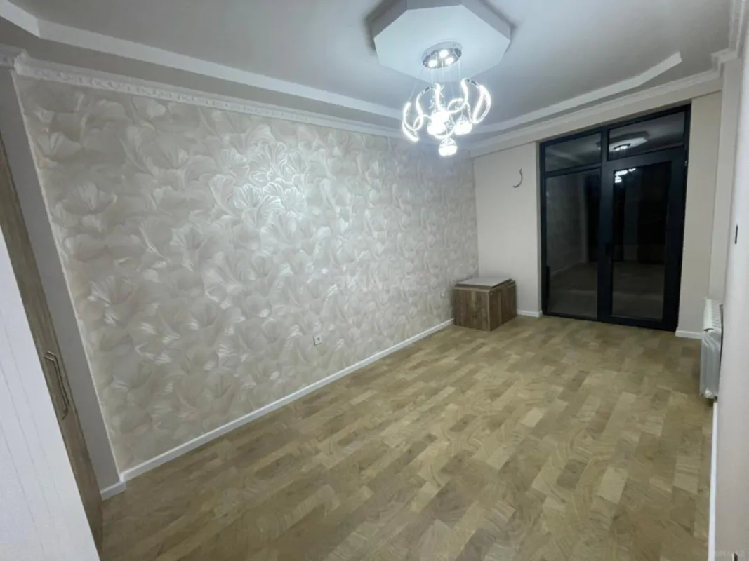 Satılır 2 otaqlı mənzil 68 m²