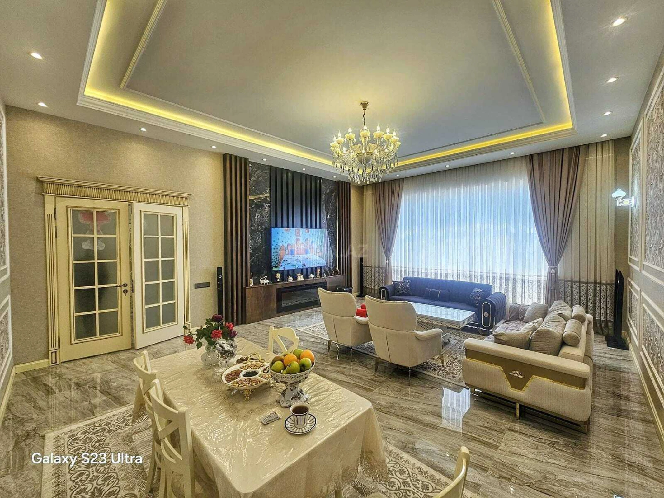 Satılır 5 otaqlı həyət evi 240 m²