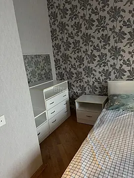 Kirayə verilir 2 otaqlı mənzil 85 m²
