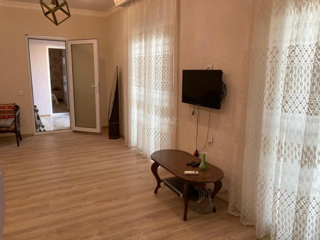 Satılır 2 otaqlı həyət evi 51 m²