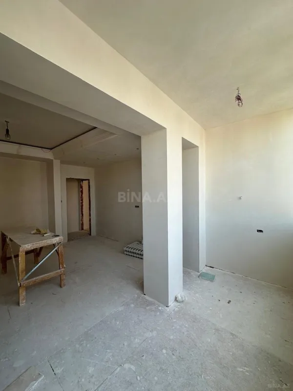 Satılır 3 otaqlı mənzil 140 m²