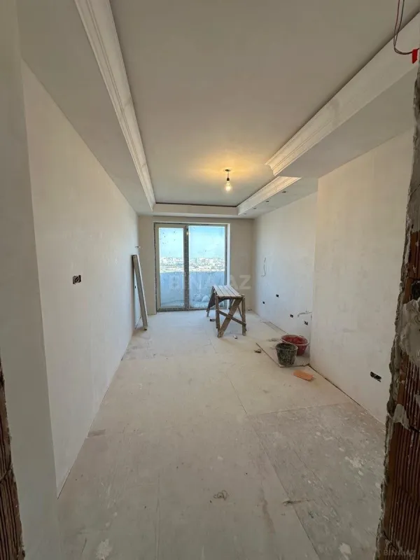 Satılır 3 otaqlı mənzil 140 m²