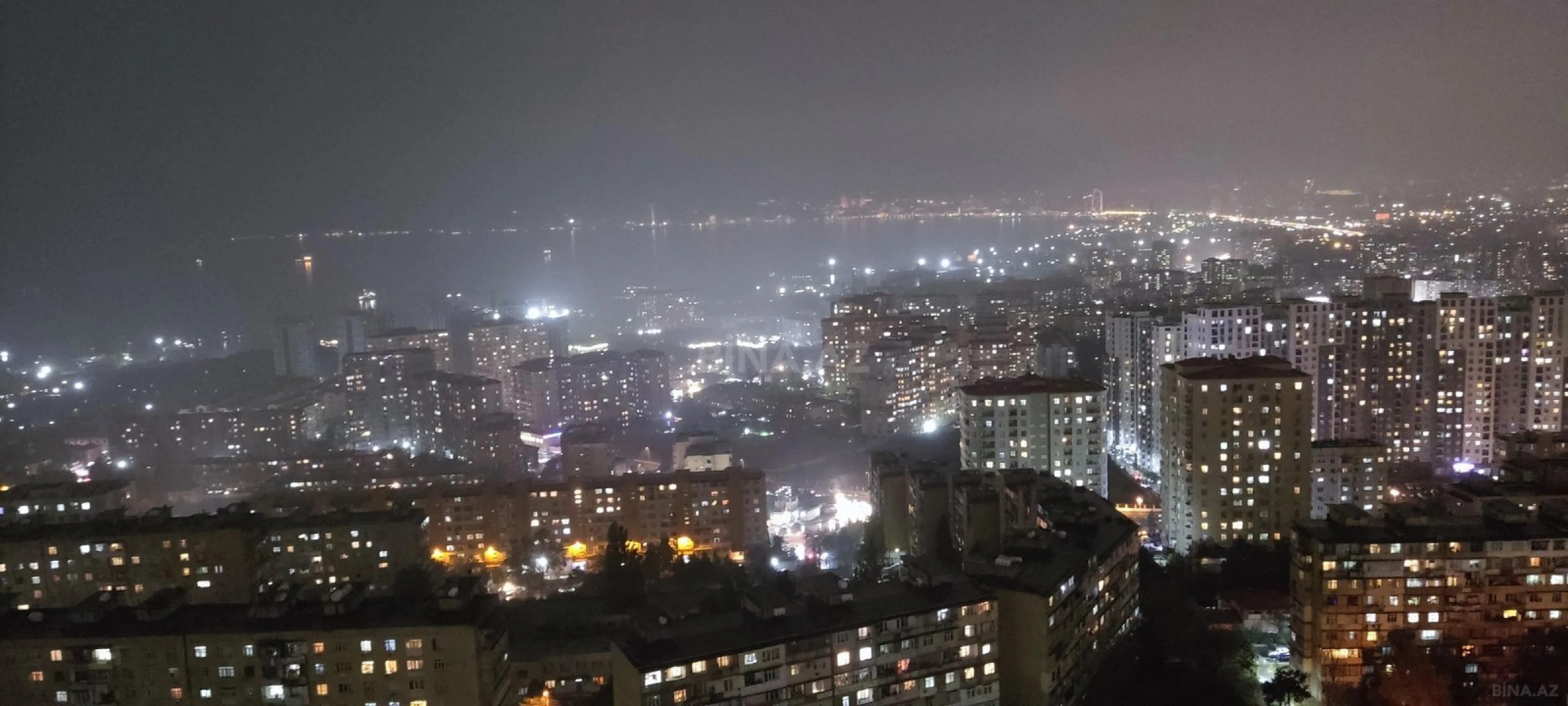 Satılır 2 otaqlı mənzil 83 m²