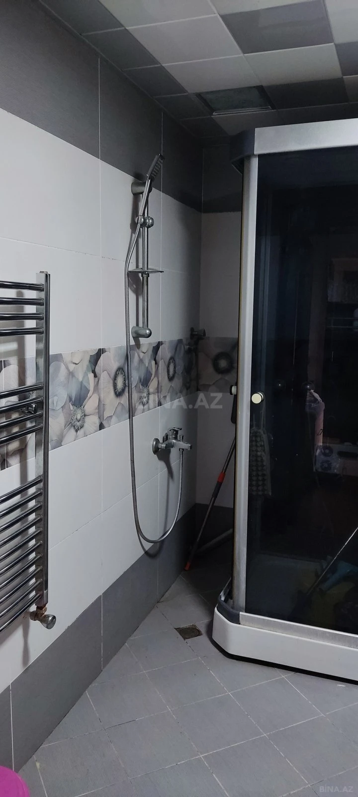 Satılır 2 otaqlı mənzil 83 m²