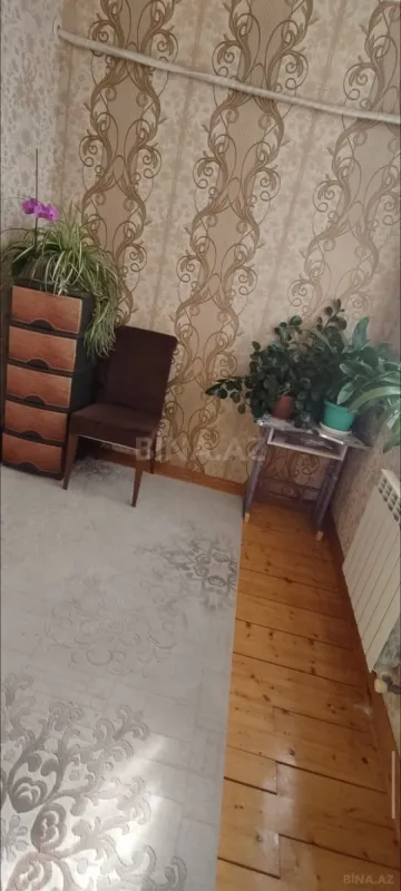 Satılır 2 otaqlı mənzil 83 m²