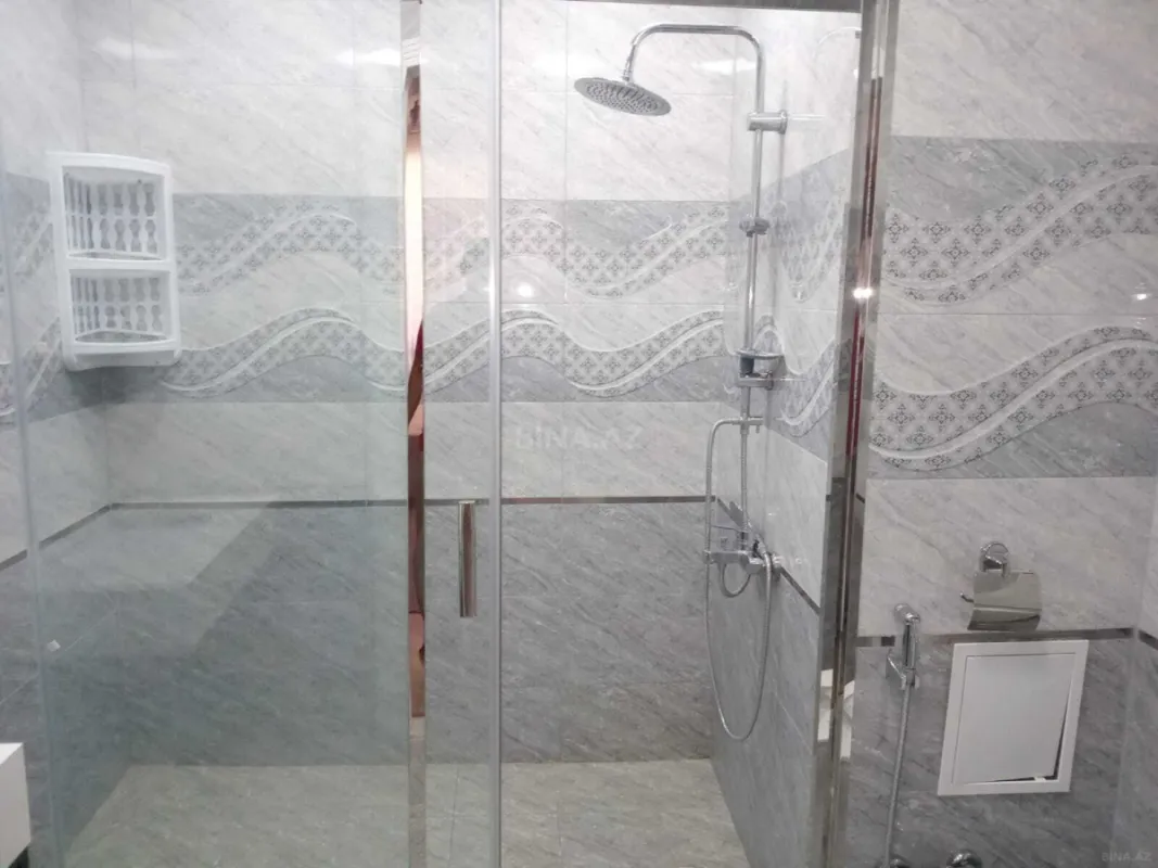 Kirayə verilir 3 otaqlı mənzil 130 m²