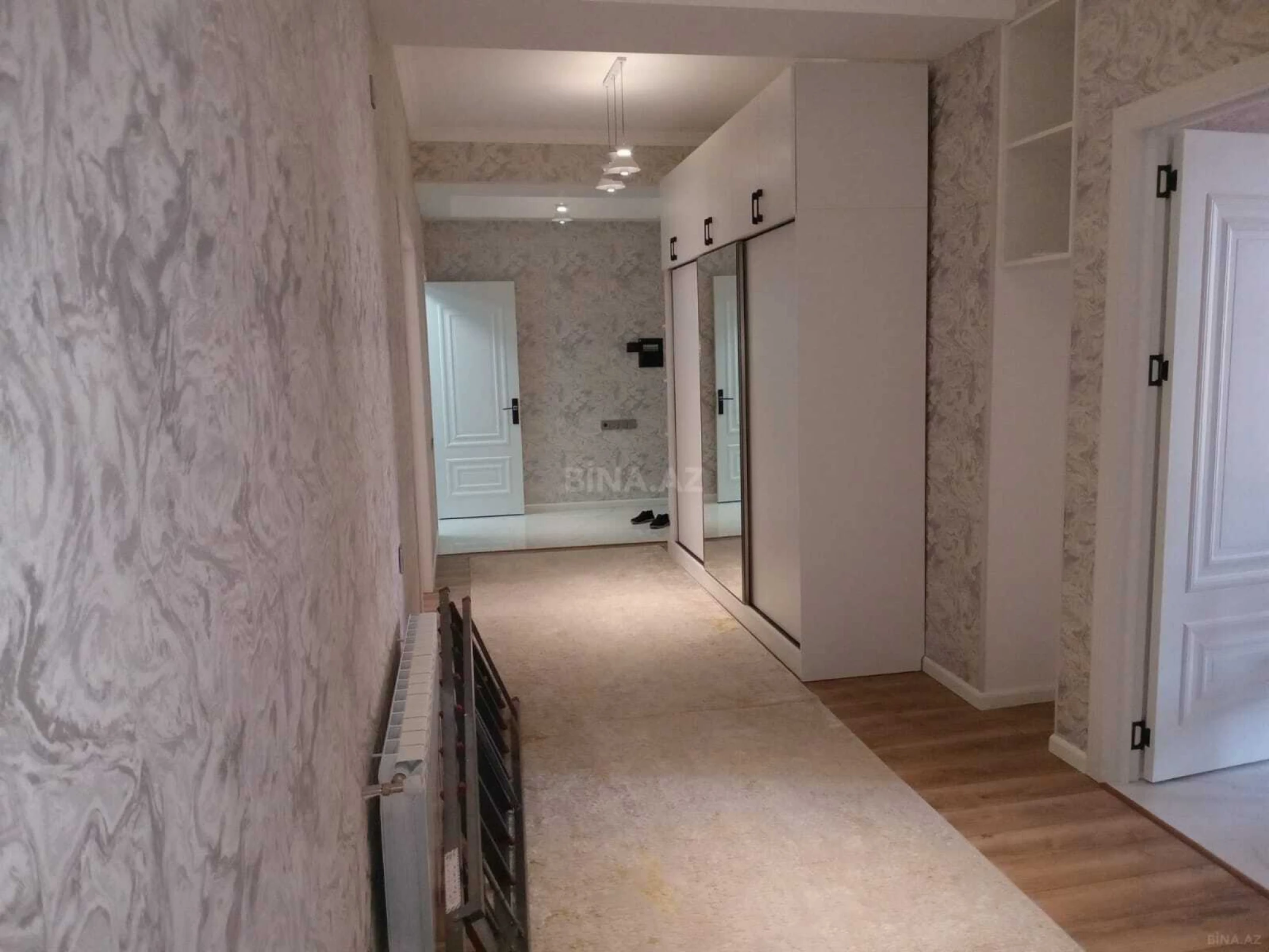 Kirayə verilir 3 otaqlı mənzil 130 m²
