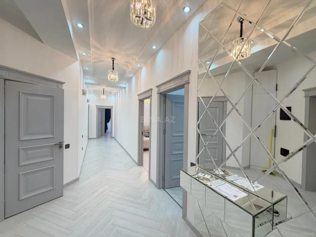 Kirayə verilir 3 otaqlı mənzil 150 m²