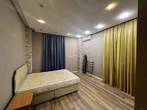Kirayə verilir 3 otaqlı mənzil 130 m²