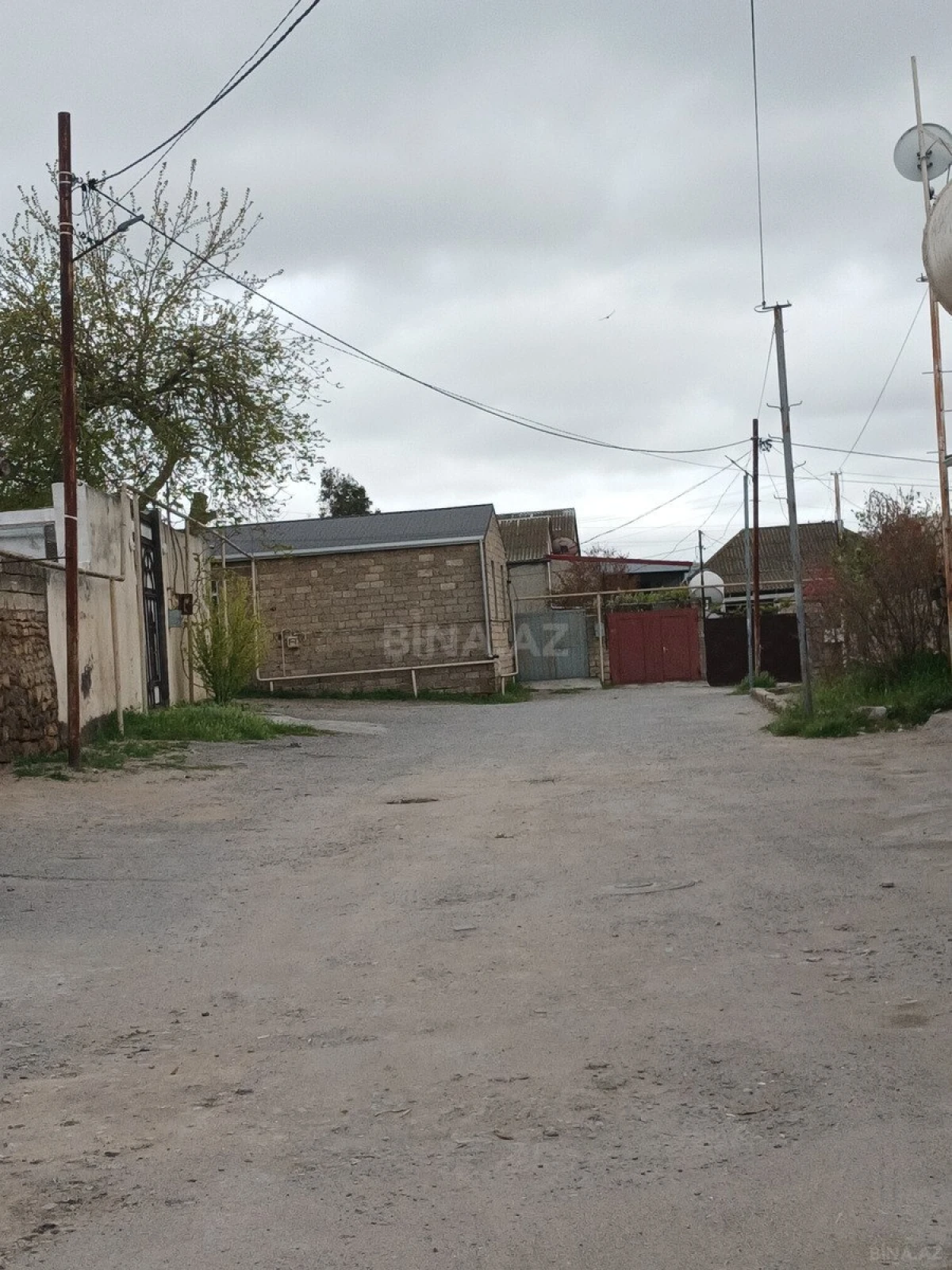 Kirayə verilir 3 otaqlı həyət evi 90 m²