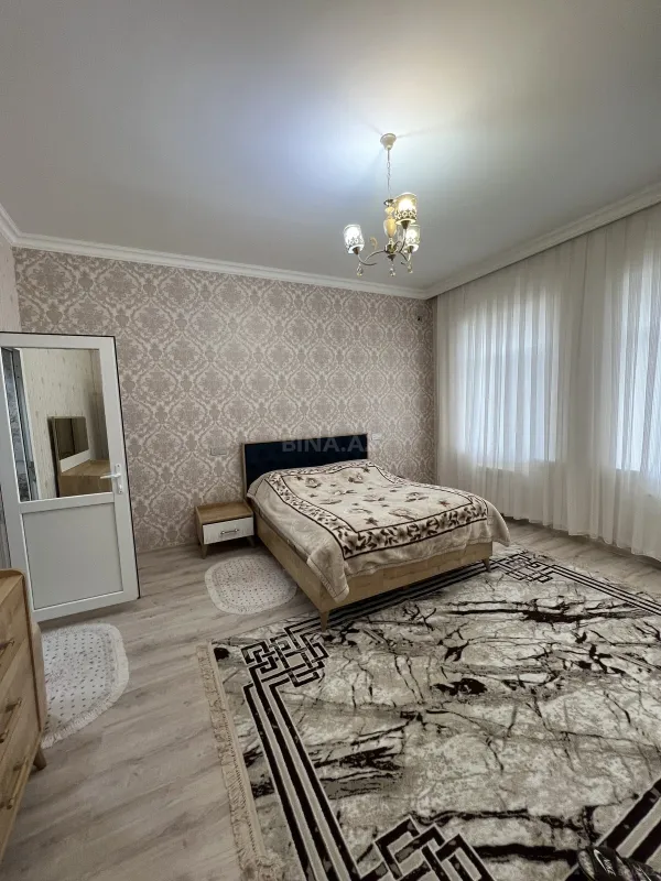 Satılır 4 otaqlı həyət evi 160 m²