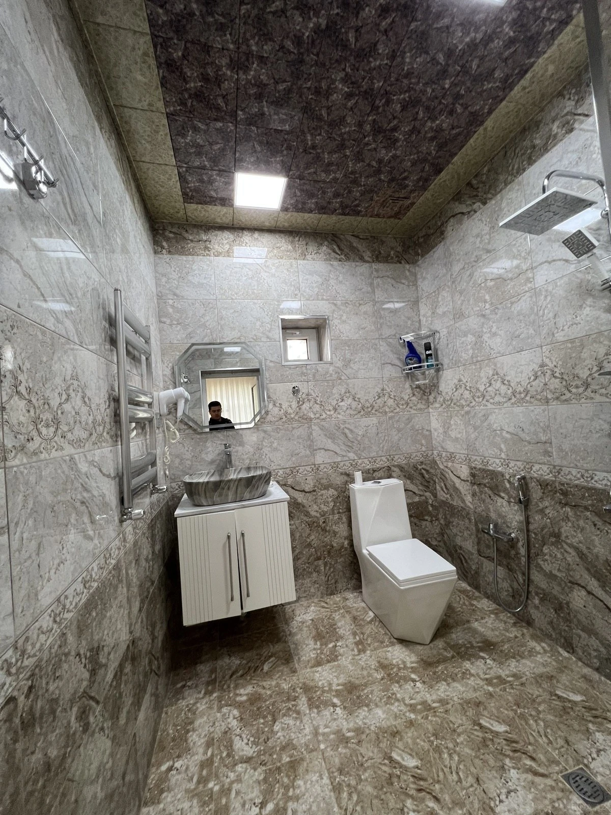 Satılır 4 otaqlı həyət evi 160 m²