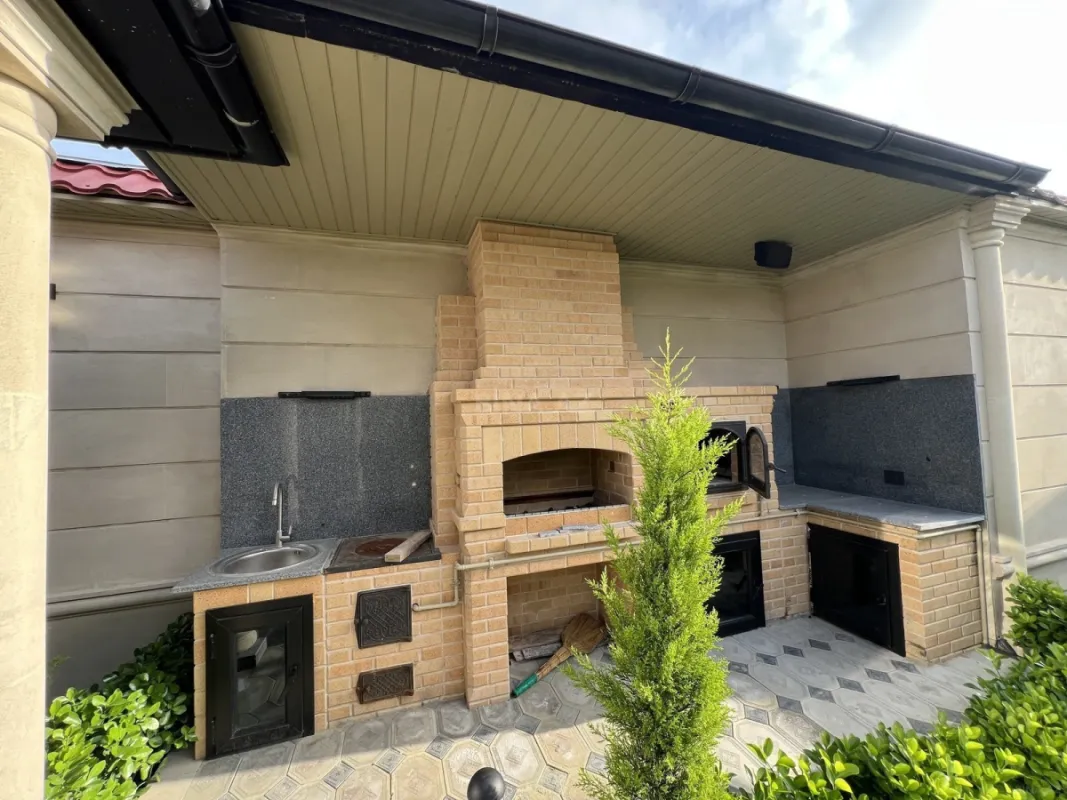 Satılır 4 otaqlı həyət evi 160 m²