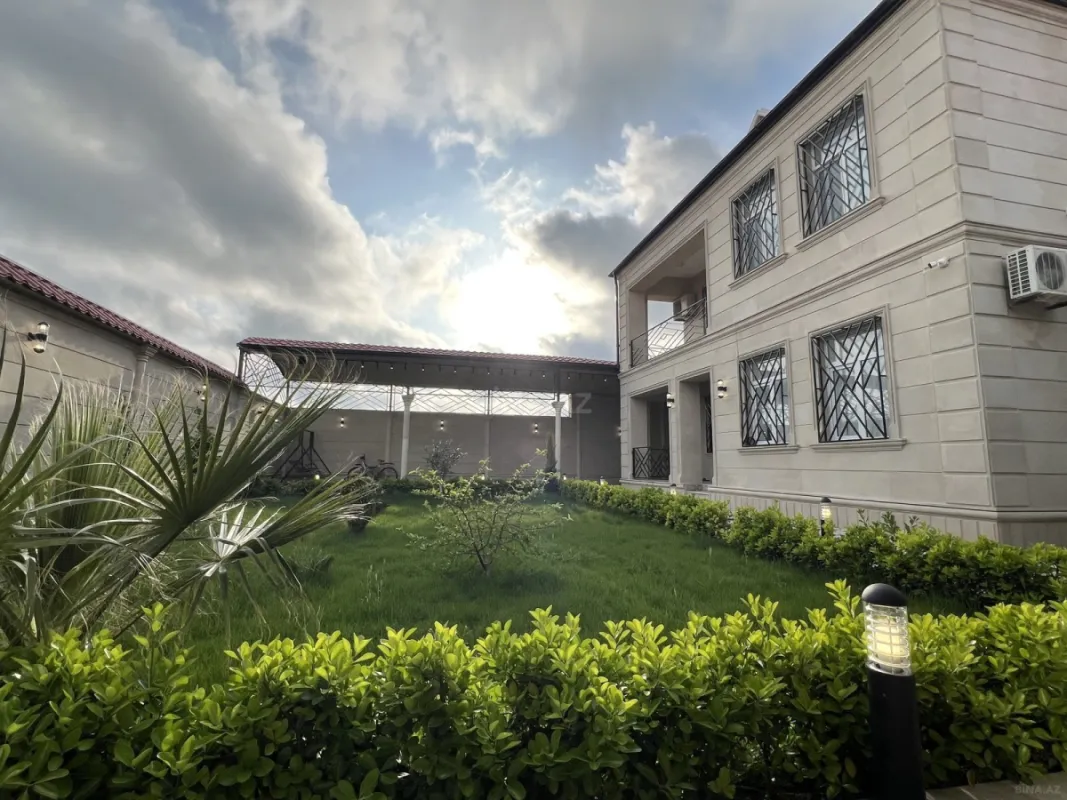 Satılır 4 otaqlı həyət evi 160 m²