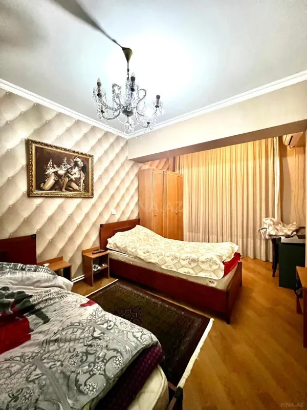 Satılır 4 otaqlı mənzil 126 m²