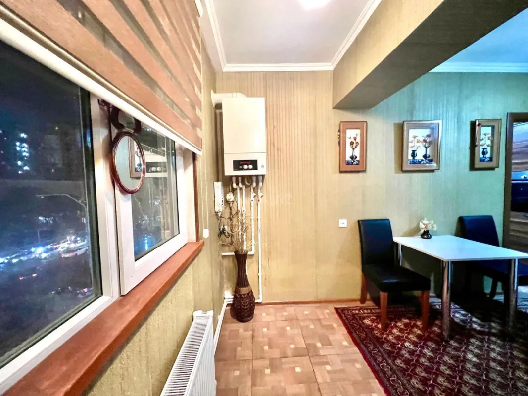 Satılır 4 otaqlı mənzil 126 m²