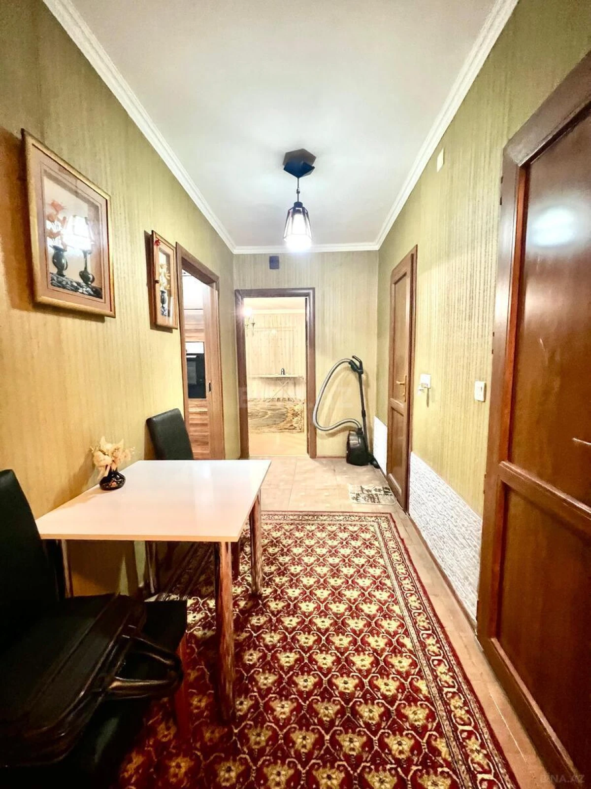 Satılır 4 otaqlı mənzil 126 m²