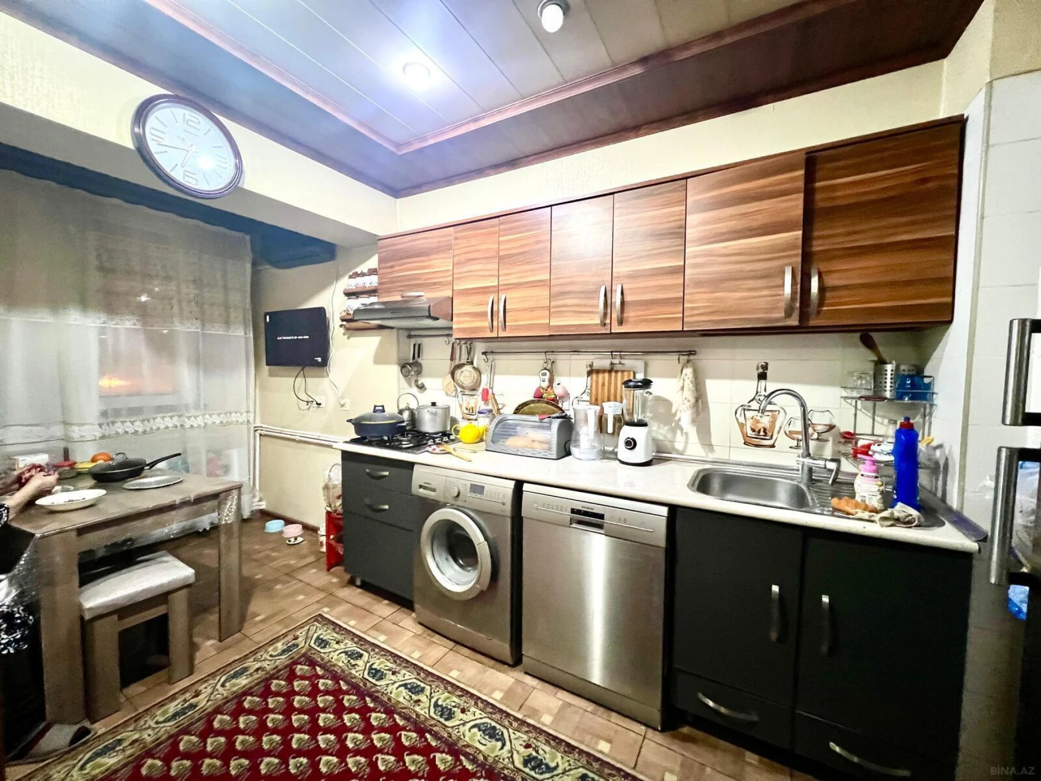 Satılır 4 otaqlı mənzil 126 m²