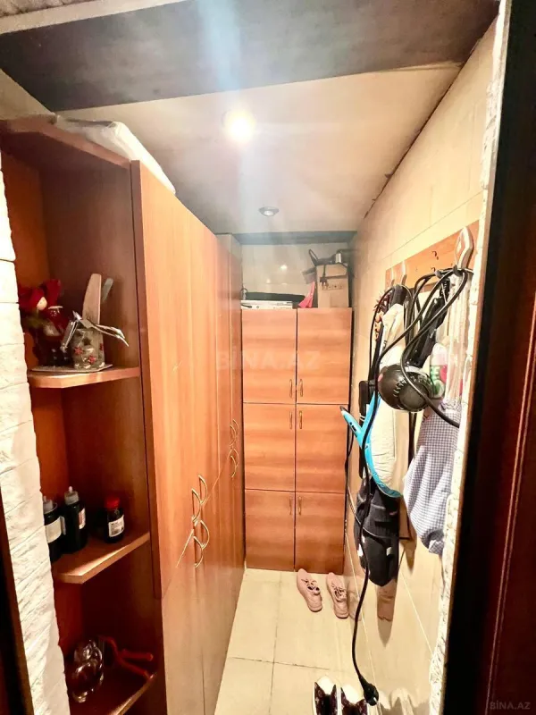 Satılır 4 otaqlı mənzil 126 m²