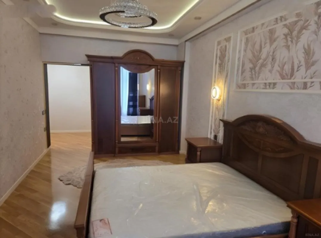 Kirayə verilir 3 otaqlı mənzil 180 m²