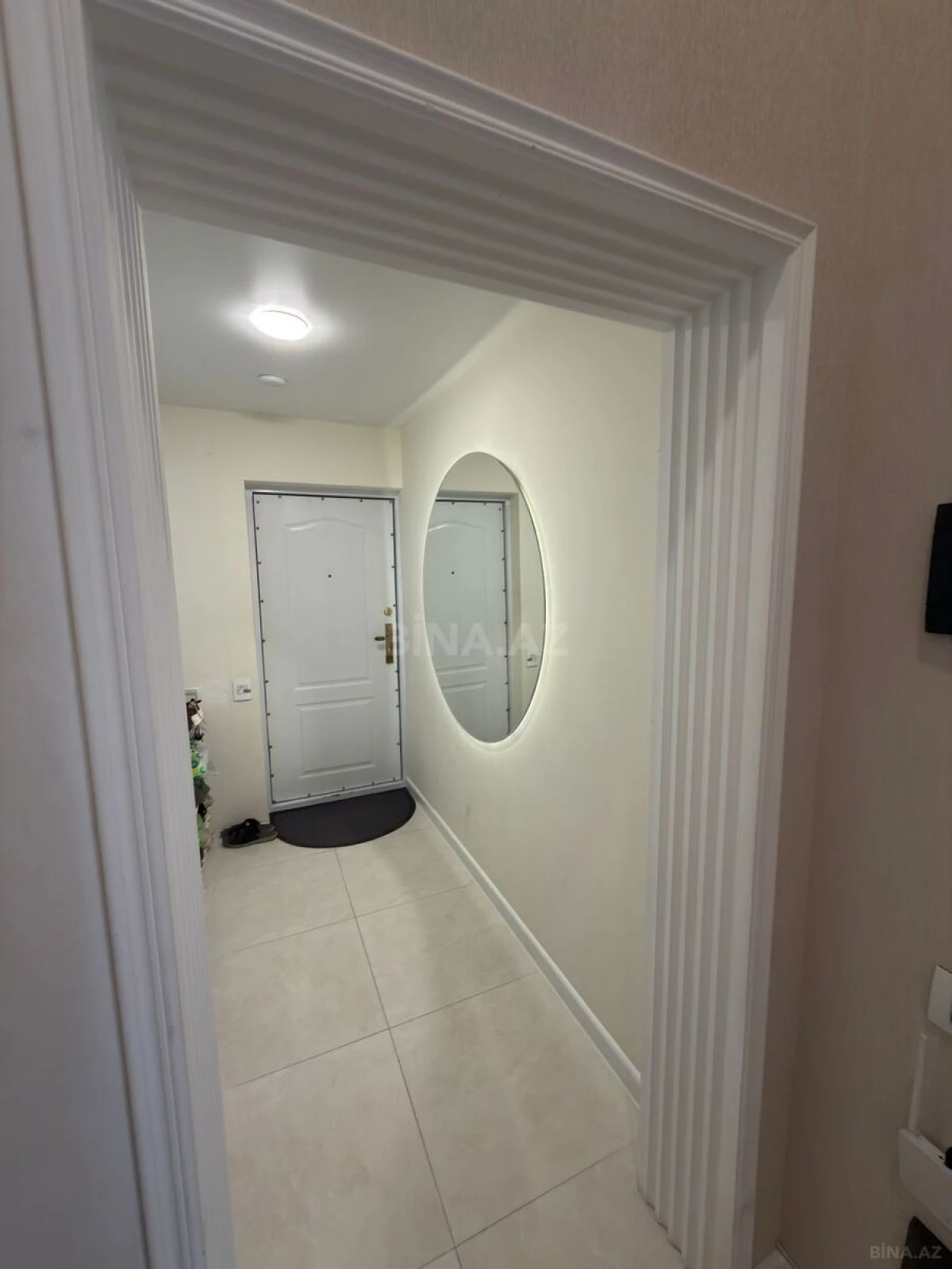 Satılır 2 otaqlı mənzil 82 m²