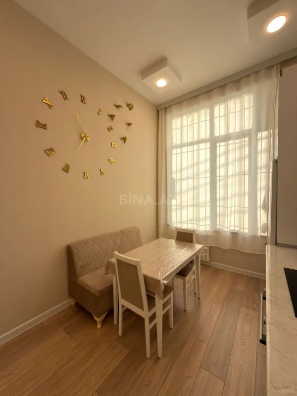 Satılır 2 otaqlı mənzil 82 m²