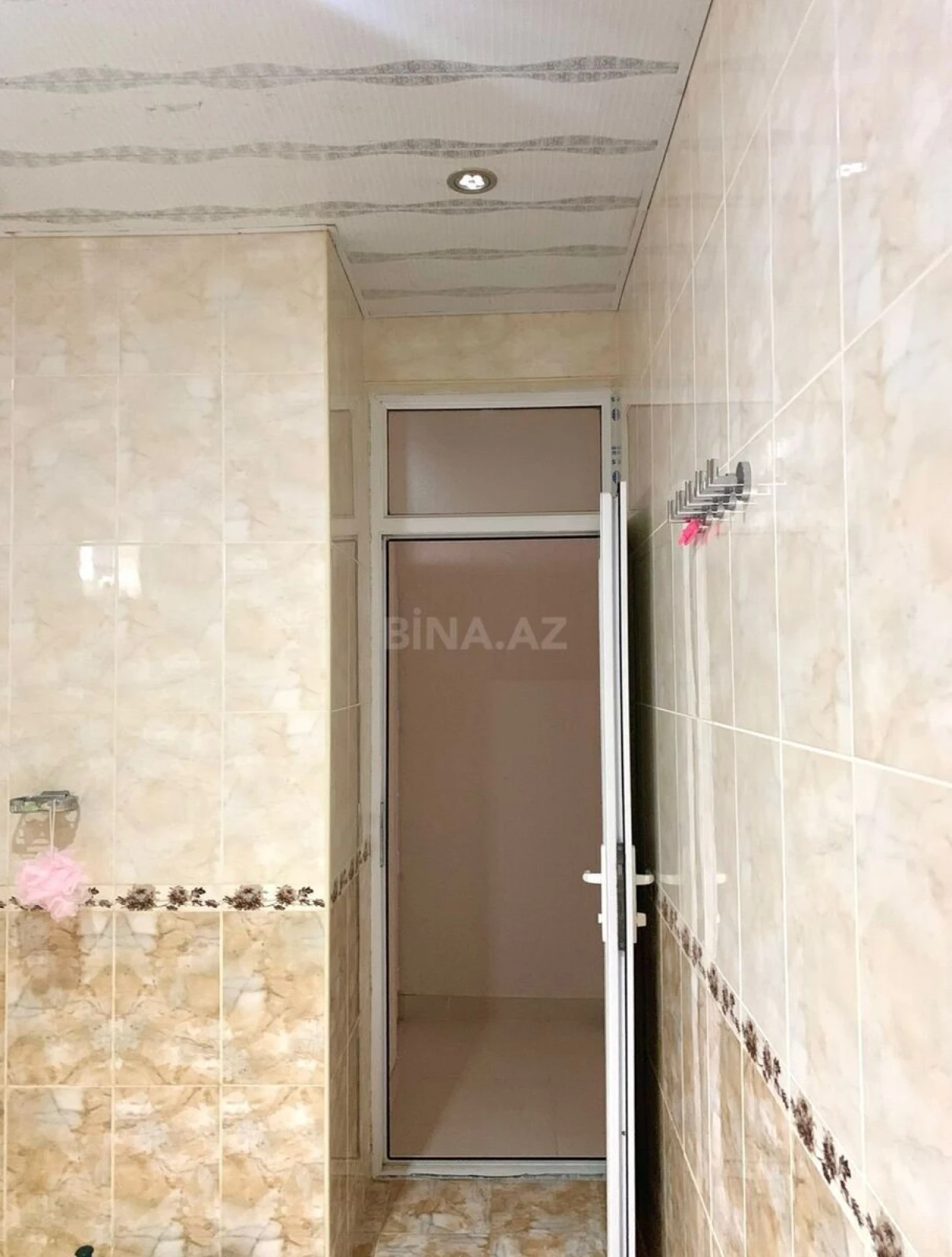 Satılır 4 otaqlı həyət evi 250 m²