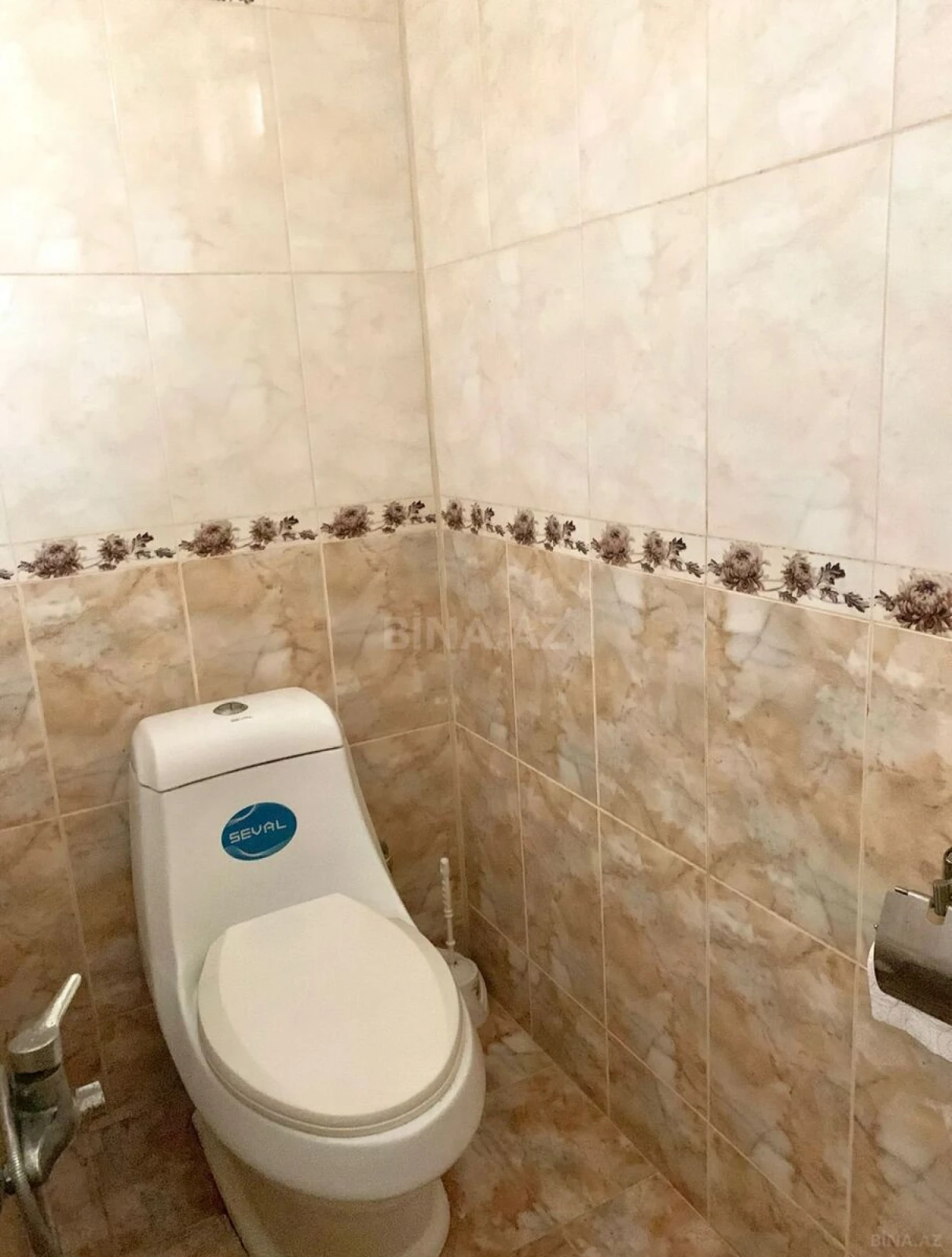 Satılır 4 otaqlı həyət evi 250 m²