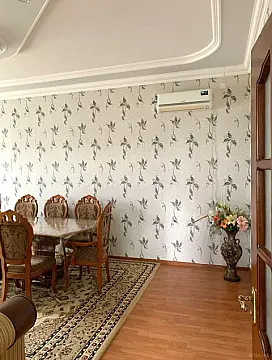 Satılır 4 otaqlı həyət evi 250 m²
