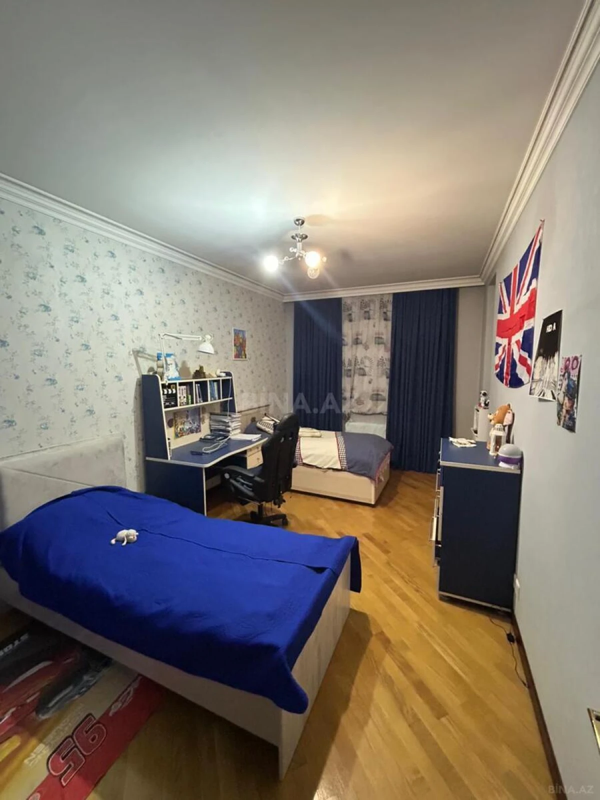Satılır 3 otaqlı mənzil 110 m²