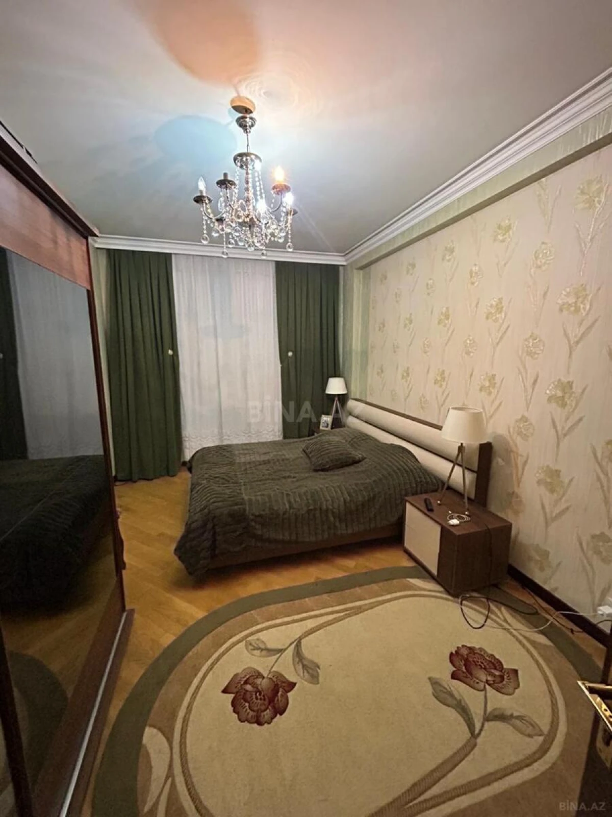 Satılır 3 otaqlı mənzil 110 m²