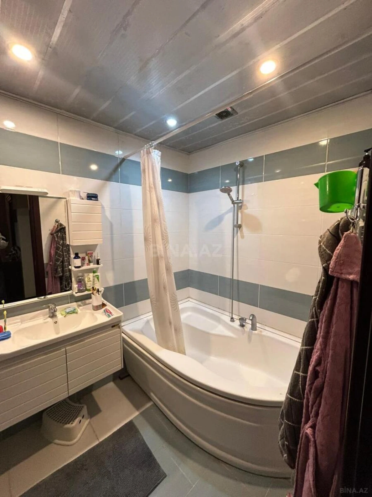 Satılır 3 otaqlı mənzil 110 m²