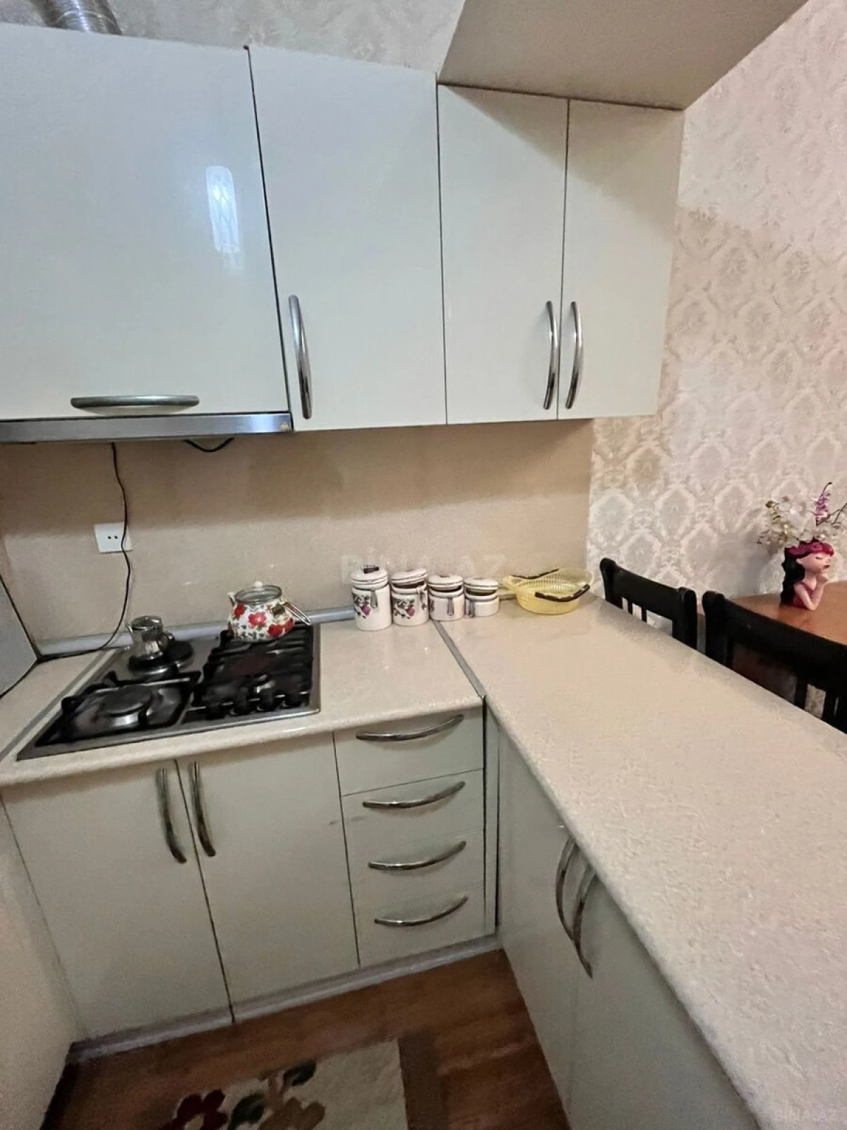 Kirayə verilir 2 otaqlı mənzil 50 m²