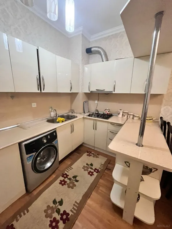 Kirayə verilir 2 otaqlı mənzil 50 m²