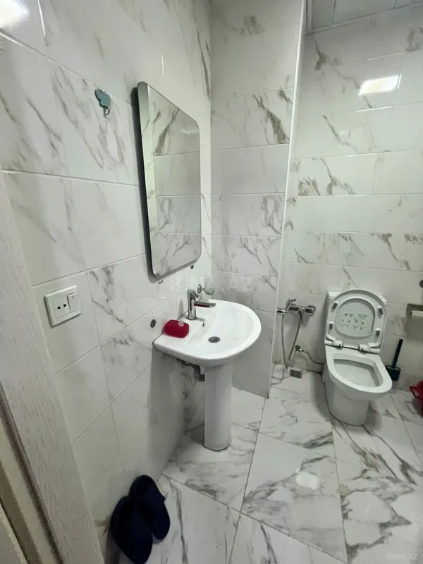 Kirayə verilir 2 otaqlı mənzil 50 m²