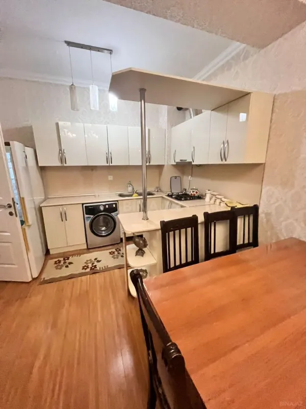 Kirayə verilir 2 otaqlı mənzil 50 m²