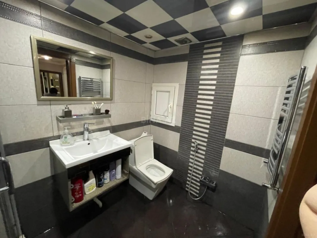 Satılır 3 otaqlı mənzil 103 m²