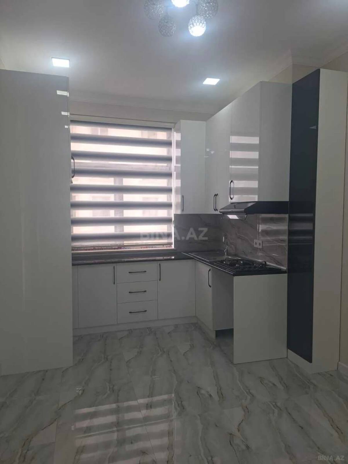 Kirayə verilir 3 otaqlı mənzil 100 m²