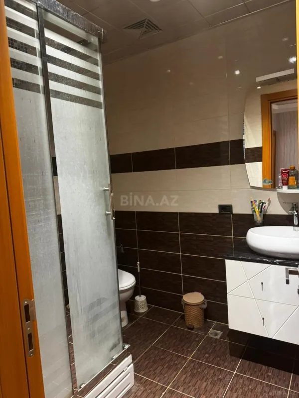 Kirayə verilir 2 otaqlı mənzil 90 m²
