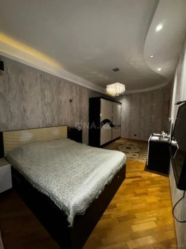 Kirayə verilir 2 otaqlı mənzil 90 m²