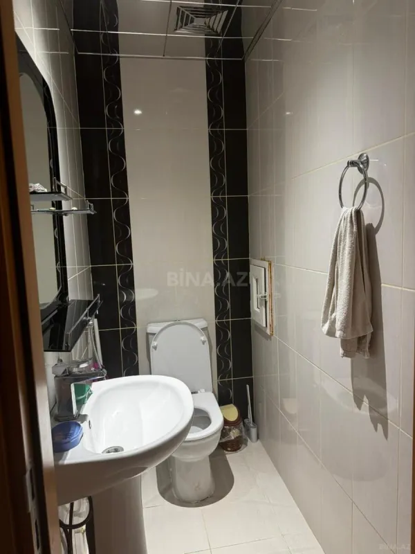 Kirayə verilir 2 otaqlı mənzil 90 m²