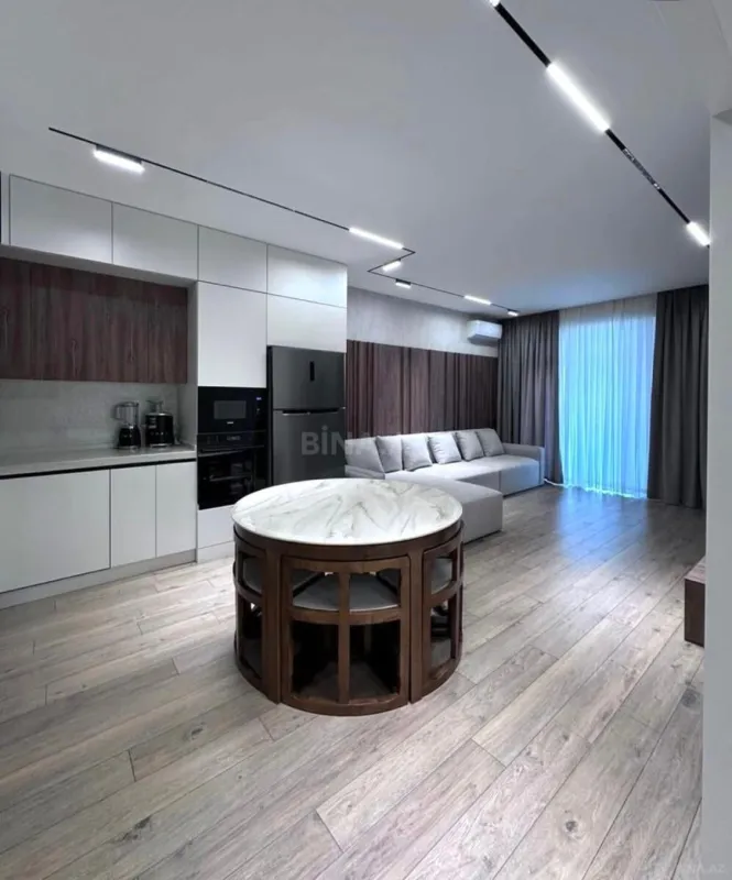 Kirayə verilir 3 otaqlı mənzil 150 m²