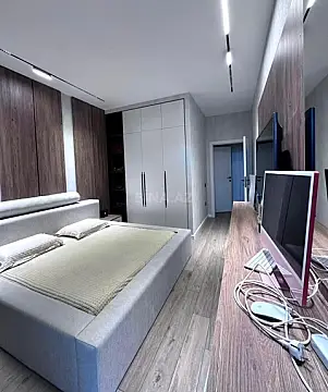 Kirayə verilir 3 otaqlı mənzil 150 m²