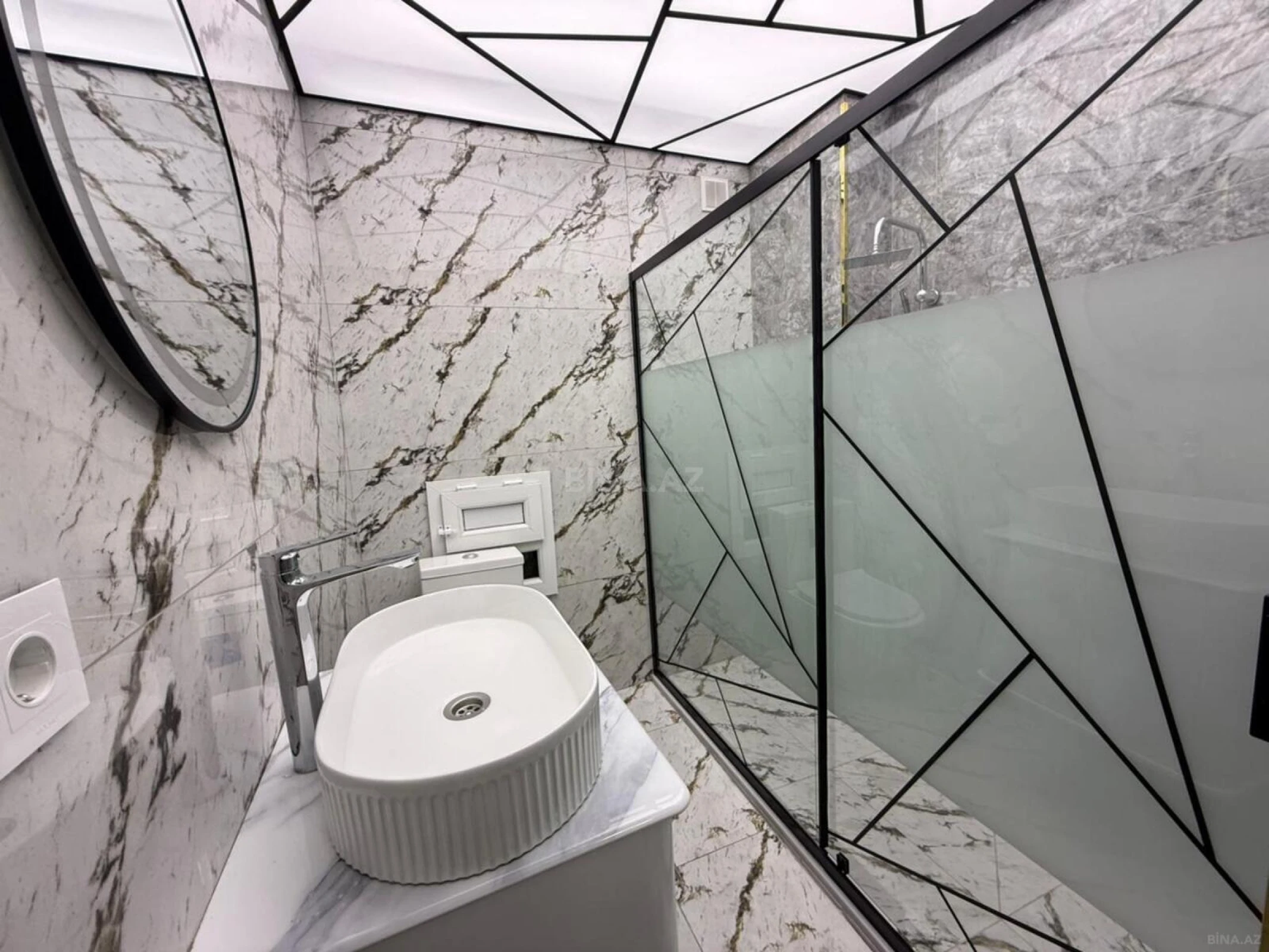 Satılır 2 otaqlı mənzil 65 m²