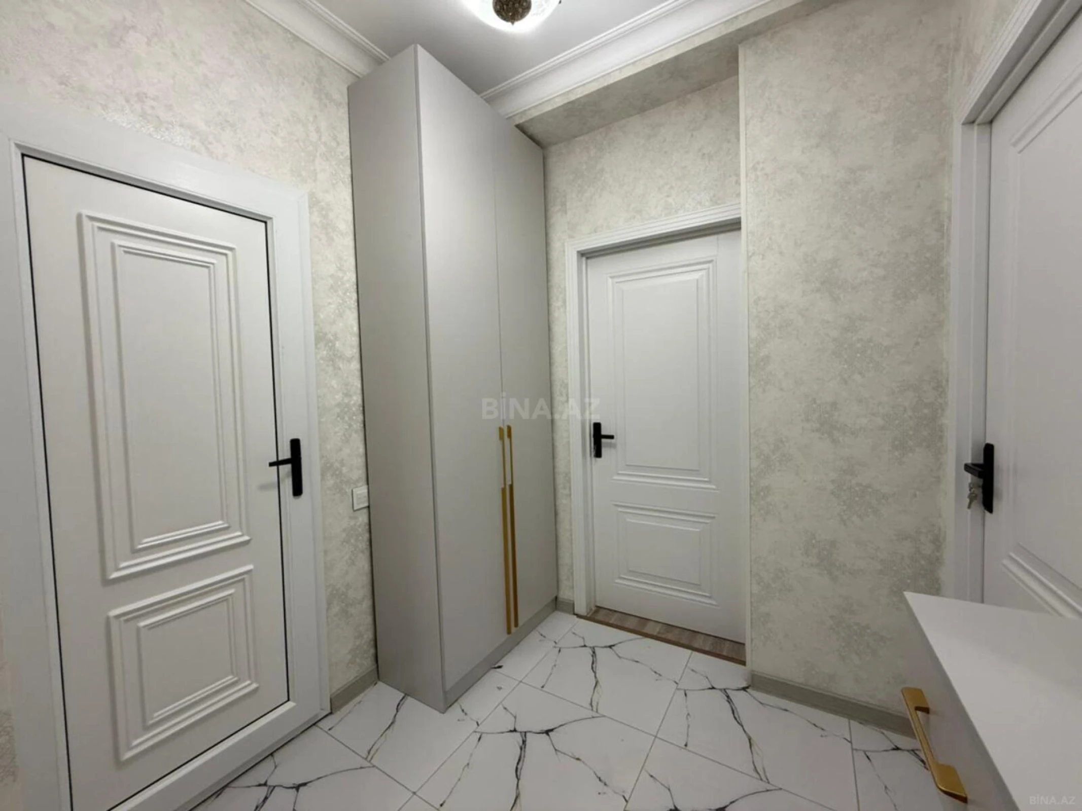 Satılır 2 otaqlı mənzil 65 m²