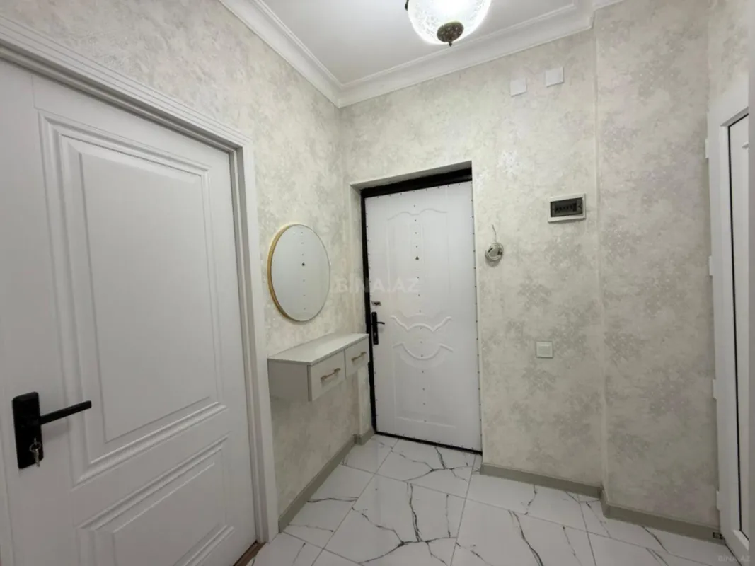 Satılır 2 otaqlı mənzil 65 m²